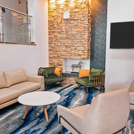Fairfield Inn By Marriott New York Laguardia Airport/Astoria Exteriör bild